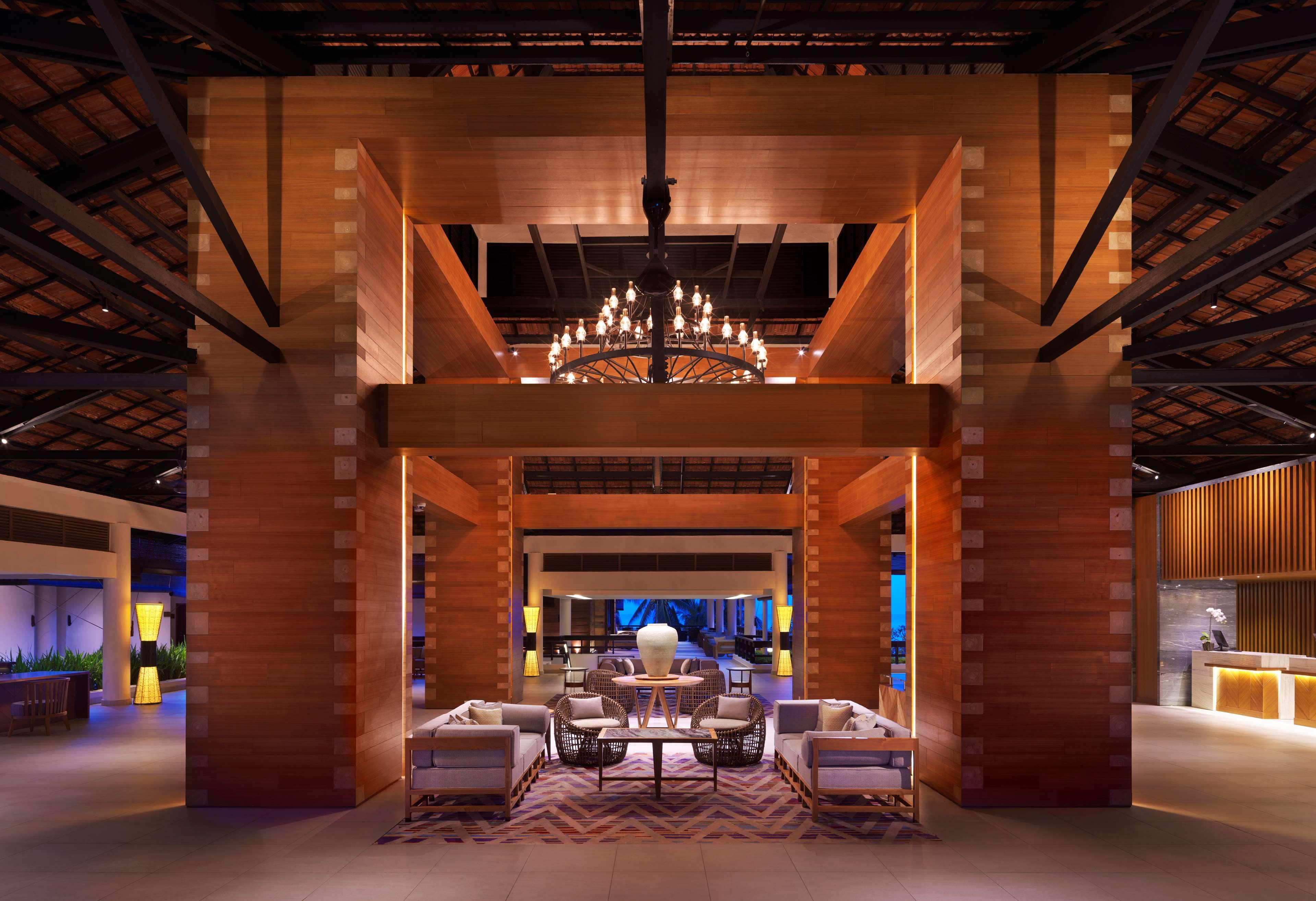 منتجع حياة ريجنسي كوانتان المظهر الخارجي الصورة The lobby of the hotel