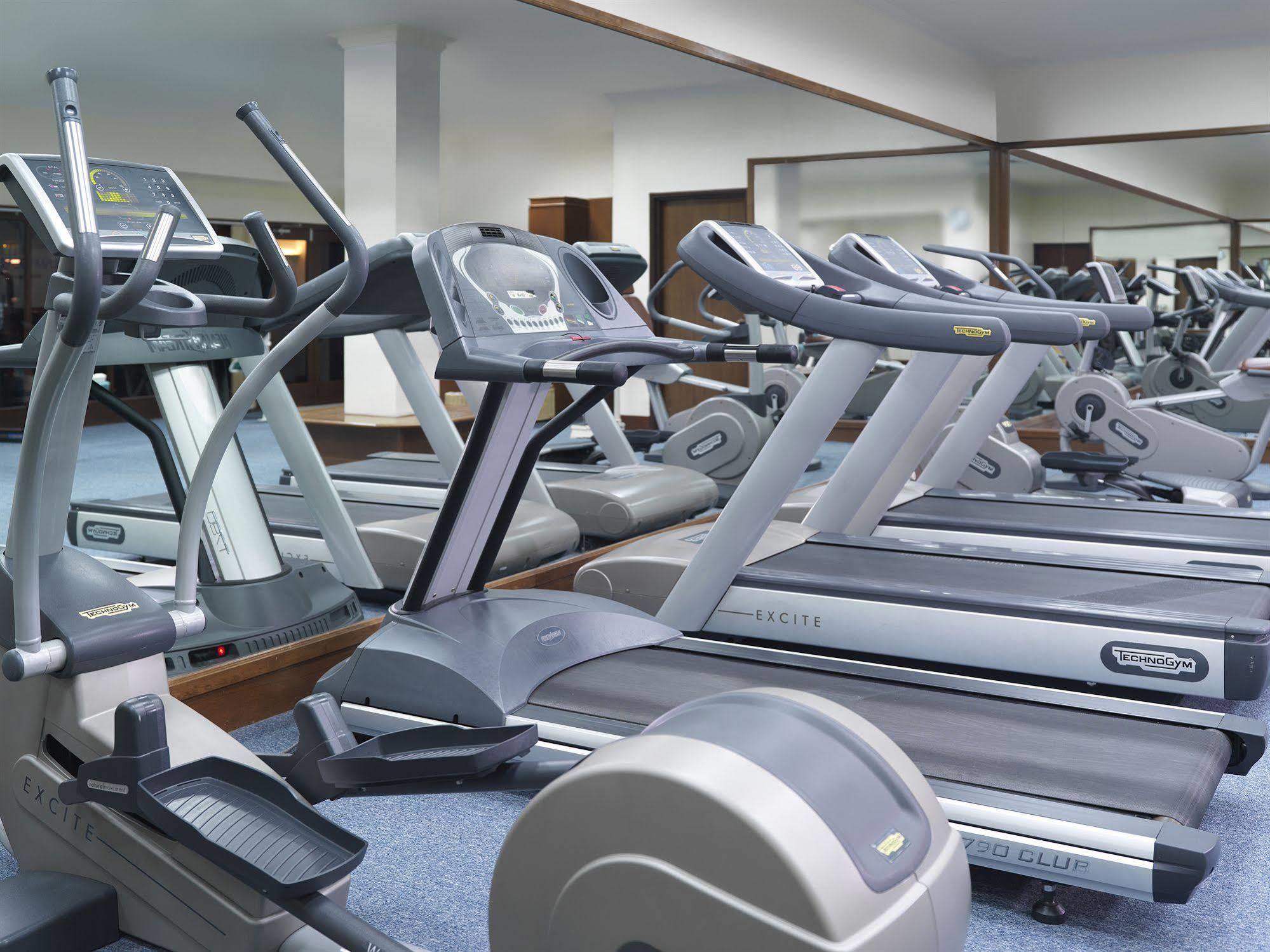 منتجع حياة ريجنسي كوانتان المظهر الخارجي الصورة A gym